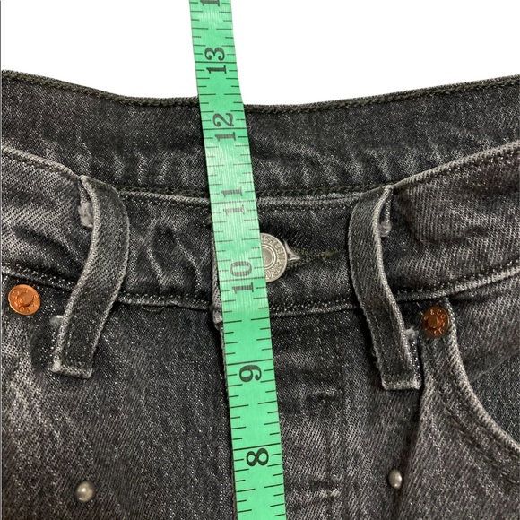 Levi’s 501 Cropped Studded 5 Pocket Button Fly Jeans Size 26x26 - Picture 9 of 13